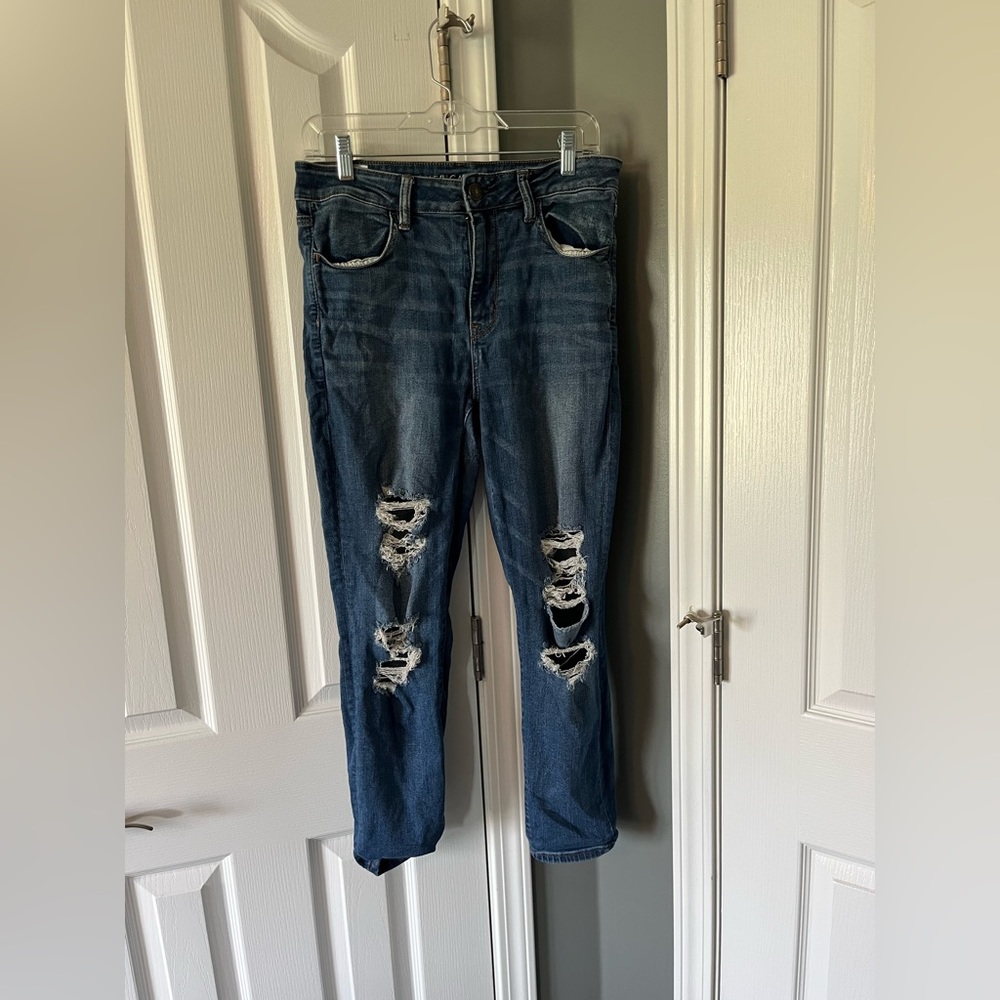 American eagle skinny jeans with rips